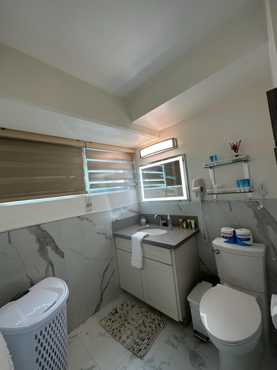 Wellcome To Lovely 2 Beds 2 Baths Free Parking In Waikiki * Honolulu