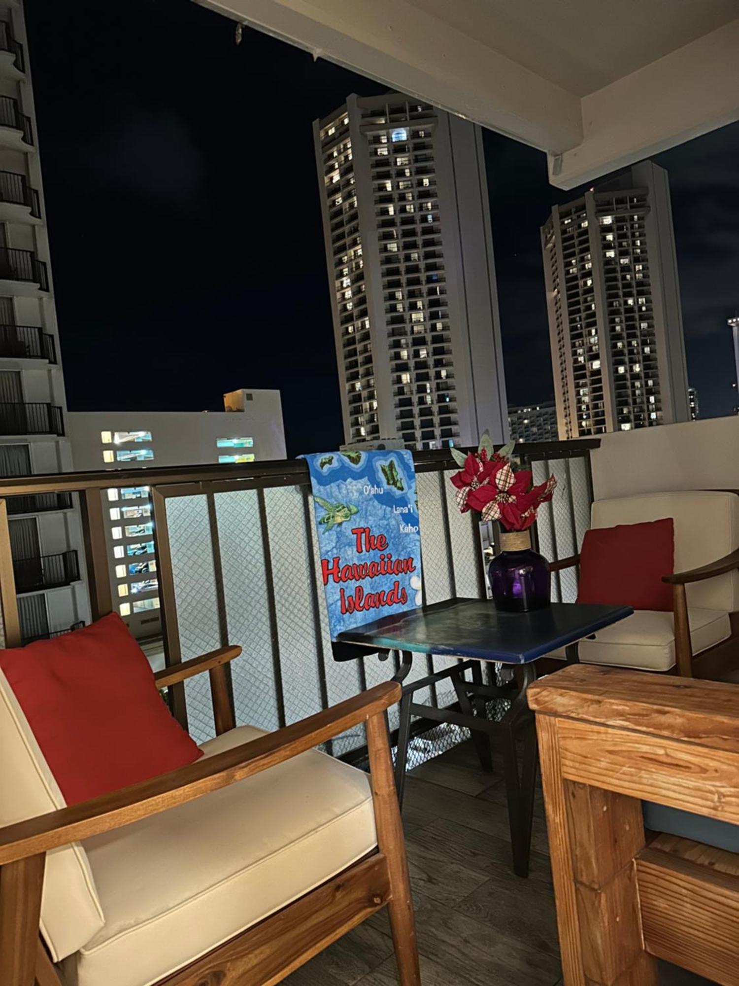 Apartment Wellcome To Lovely 2 Beds 2 Baths Free Parking In Waikiki *